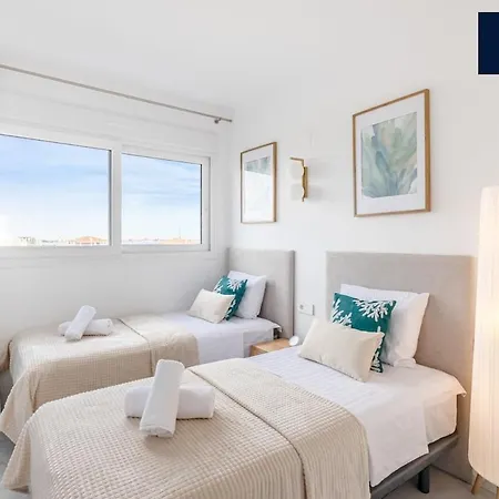 Punta Vista, 2-br Sea View Apt, Pool, Punta Prima *