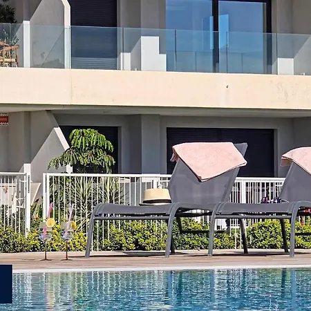 Punta Vista, 2-br Sea View Apt, Pool, Punta Prima *