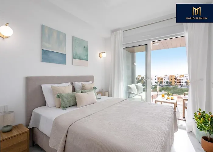 Punta Vista, 2-br Sea View Apt, Pool, Punta Prima *